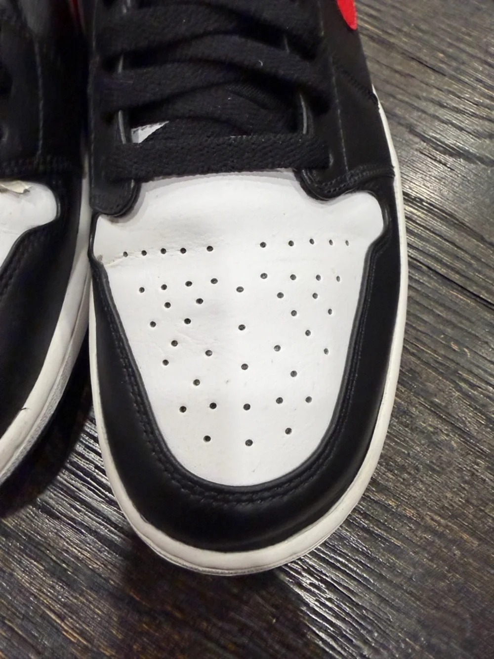 Nike Air Jordan 1 Low Shoes 'White Toe' Fire Red men’s size 12